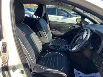 Nissan Leaf 40kWh Acenta Auto 5dr