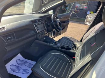 Nissan Leaf 40kWh Acenta Auto 5dr