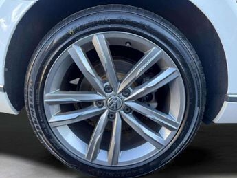 VOLKSWAGEN PASSAT 1.5 TSI EVO GT Saloon 4dr Petrol DSG Euro 6