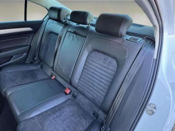 VOLKSWAGEN PASSAT 1.5 TSI EVO GT Saloon 4dr Petrol DSG Euro 6