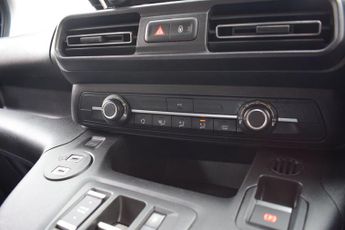 Citroen e-Berlingo 52kWh PLUS XL Auto 5dr (7.4kW Charger)