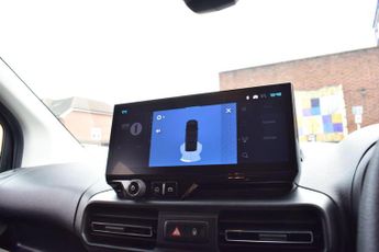 Citroen e-Berlingo 52kWh PLUS XL Auto 5dr (7.4kW Charger)