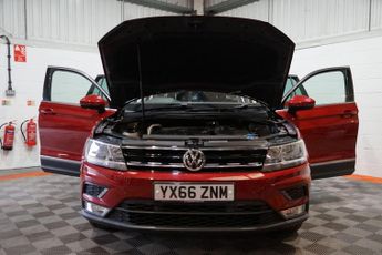 Volkswagen Tiguan 2.0 TDI BlueMotion Tech SE Navigation DSG 4Motion Euro 6 (s/s) 5
