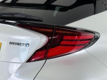 Toyota C-HR 2.0 VVT-h Dynamic CVT Euro 6 (s/s) 5dr