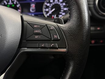 Nissan Juke 1.0 DIG-T N-Connecta DCT Auto Euro 6 (s/s) 5dr