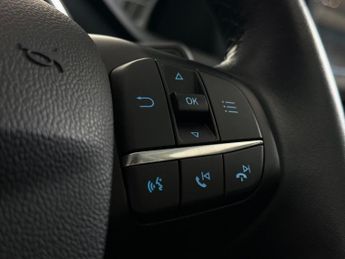 Ford Focus 1.0T EcoBoost Titanium Auto Euro 6 (s/s) 5dr