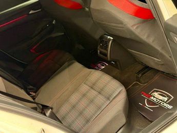 Volkswagen Golf 2.0 TSI GTI DSG Euro 6 (s/s) 5dr