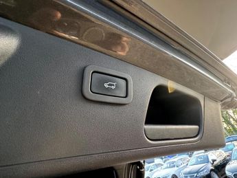 JAGUAR E-PACE 2.0 E-Pace R-Dynamic HSE i AWD Auto 4WD 5dr