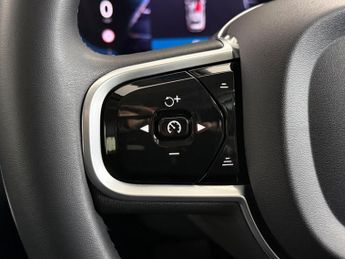 Volvo V60 2.0 B3 MHEV Plus DCT Auto Euro 6 (s/s) 5dr