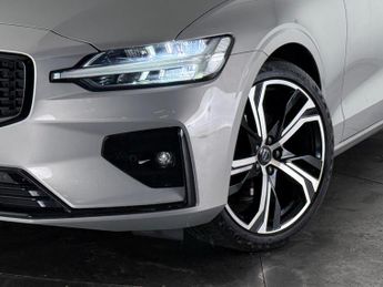 Volvo V60 2.0 B3 MHEV Plus DCT Auto Euro 6 (s/s) 5dr