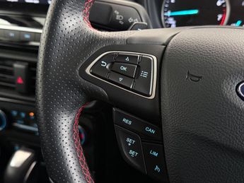 Ford EcoSport 1.0T EcoBoost ST-Line Auto Euro 6 (s/s) 5dr