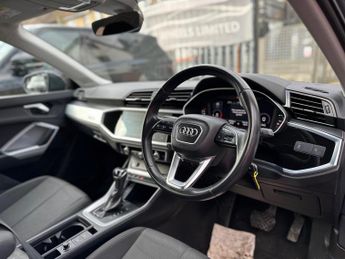 Audi Q3 1.5 TFSI CoD 35 Technik S Tronic Euro 6 (s/s) 5dr