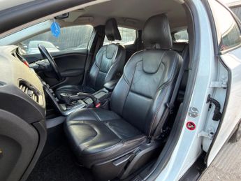 Volvo V40 Cross Country 1.6 D2 Lux Powershift Euro 5 (s/s) 5dr