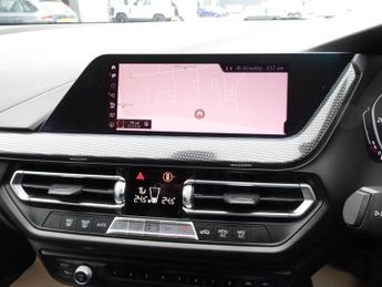 BMW 1 Series 1.5 118i Sport DCT Euro 6 (s/s) 5dr