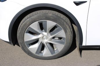 Tesla Model Y Auto RWD 5dr