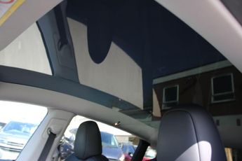 Tesla Model Y Auto RWD 5dr