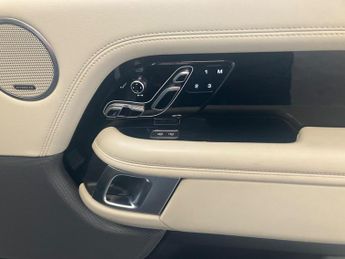 Land Rover Range Rover 2.0 P400e 13.1kWh Westminster Black Auto 4WD Euro 6 (s/s) 5dr