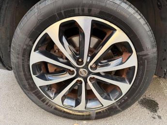 Nissan Qashqai+2 2.0 360 SUV 5dr Petrol CVT 4WD Euro 5 (140 ps)