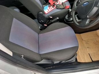 Ford Fusion 1.4 Style + Durashift EST 5dr