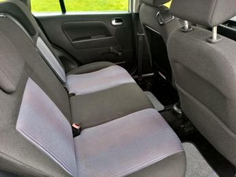 Ford Fusion 1.4 Style + Durashift EST 5dr