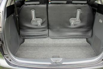 Toyota Estima Aeras 2.4L Petrol 5dr