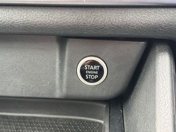 Nissan Qashqai 1.3 DIG-T Mild Hybrid Acenta Premium 5dr Automatic