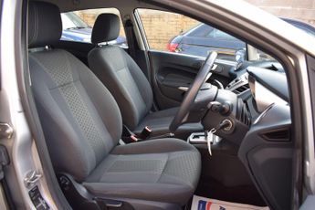 Ford Fiesta 1.4 Zetec 5dr