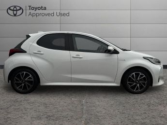 Toyota Yaris 1.5 VVT-h Design Hatchback 5dr Petrol Hybrid E-CVT Euro 6 (s/s) 