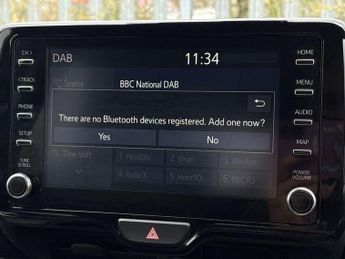 Toyota Yaris 1.5 VVT-h Design Hatchback 5dr Petrol Hybrid E-CVT Euro 6 (s/s) 