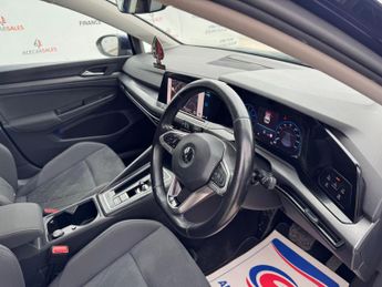 Volkswagen Golf 1.5 eTSI MHEV Style DSG Euro 6 (s/s) 5dr