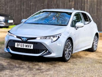 Toyota COROLLA 1.8 Corolla Design VVT-i HEV CVT 5dr