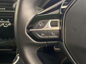 Peugeot E-208 50kWh Allure Premium + Hatchback 5dr Electric Auto (7.4kW Charge