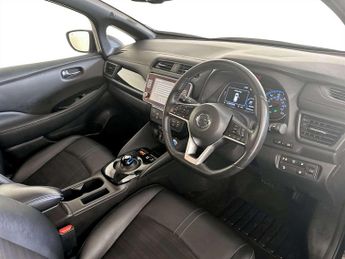 Nissan Leaf 40kWh N-Connecta Hatchback 5dr Electric Auto (150 ps)
