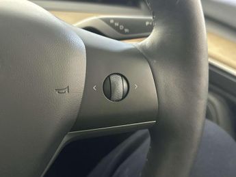 Tesla Model 3 (Dual Motor) Long Range Saloon 4dr Electric Auto 4WDE (346 ps)
