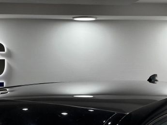 Land Rover Discovery Sport 2.0 TD4 HSE Black Auto 4WD Euro 6 (s/s) 5dr