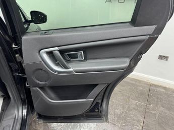 Land Rover Discovery Sport 2.0 TD4 HSE Black Auto 4WD Euro 6 (s/s) 5dr