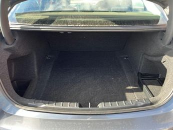 BMW 3 Series 2.0 320d ED EfficientDynamics Auto Euro 5 (s/s) 4dr