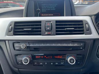 BMW 3 Series 2.0 320d ED EfficientDynamics Auto Euro 5 (s/s) 4dr