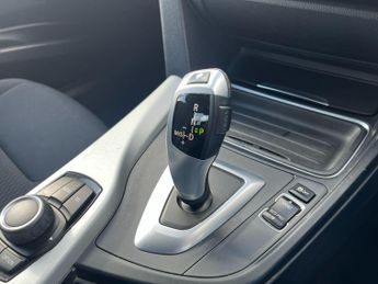 BMW 3 Series 2.0 320d ED EfficientDynamics Auto Euro 5 (s/s) 4dr