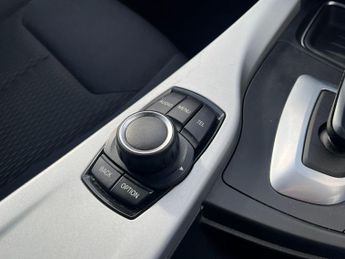 BMW 3 Series 2.0 320d ED EfficientDynamics Auto Euro 5 (s/s) 4dr