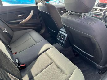 BMW 3 Series 2.0 320d ED EfficientDynamics Auto Euro 5 (s/s) 4dr