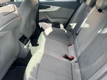 Audi A4 Avant 2.0 TDI ultra SE S Tronic Euro 6 (s/s) 5dr