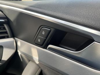 Audi A4 Avant 2.0 TDI ultra SE S Tronic Euro 6 (s/s) 5dr