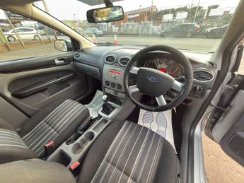 Ford Focus 1.6 Style 5dr