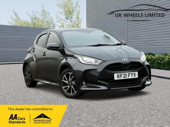 Toyota Yaris 1.5 VVT-h Design E-CVT Euro 6 (s/s) 5dr