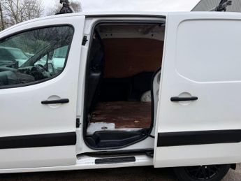 Peugeot Partner 1.6 HDi 850 S Panel Van 4dr Diesel Manual L1 (132 g/km, 90 bhp)