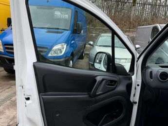 Peugeot Partner 1.6 HDi 850 S Panel Van 4dr Diesel Manual L1 (132 g/km, 90 bhp)