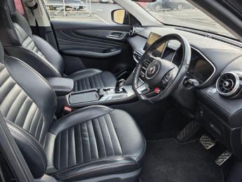 MG MG HS 1.5 T-GDI Exclusive DCT Euro 6 (s/s) 5dr
