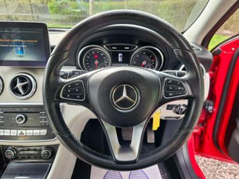 Mercedes-Benz A Class 2.1 A200d Sport (Premium) 7G-DCT Euro 6 (s/s) 5dr