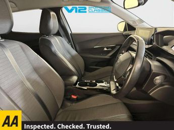 Peugeot E-2008 50kWh Allure Premium SUV 5dr Electric Auto (136 ps)